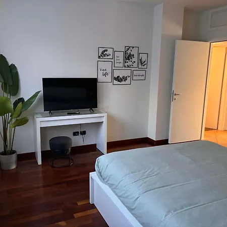 Parkview House A - Carozzi Апартаменты *